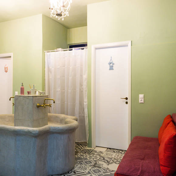 

palazzo-greco-boutique-hotel-Public-Showers-2.jpg