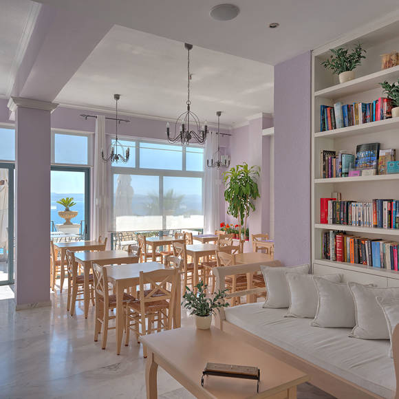 

palazzo-greco-boutique-hotel-breakfast-area-80.jpg