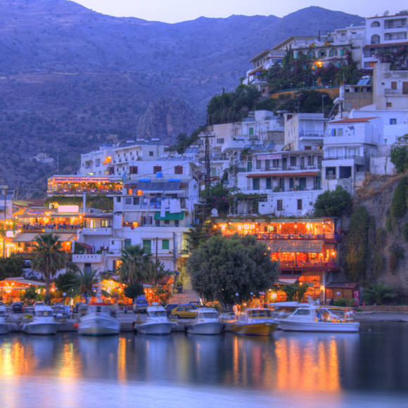 

palazzo-greco-boutique-hotel-Agia_Gallini_Hafen1.jpg